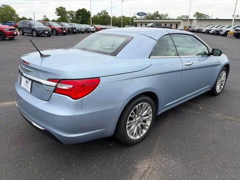 Used 2013 Chrysler 200 Limited FWD image 5
