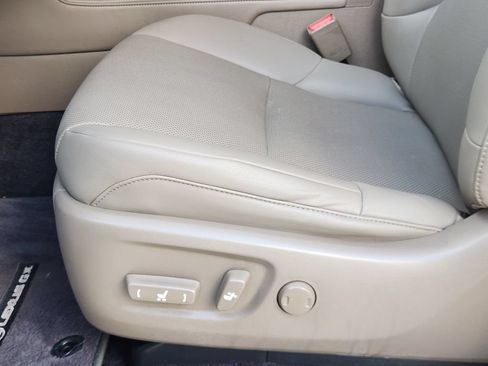 Used 2021 Lexus GX 460 Premium AWD/4WD image 23