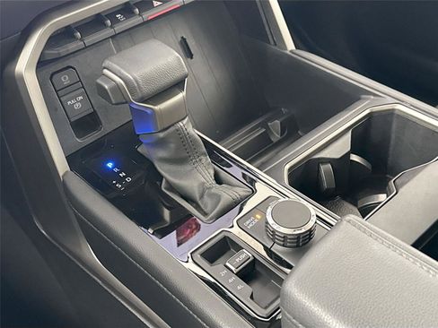 Used 2024 Toyota Tundra Limited image 26