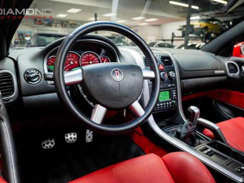 Used 2006 Pontiac GTO image 13
