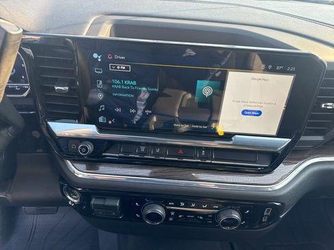 Used 2024 Chevrolet Silverado 3500 LT w/ Convenience Package image 22