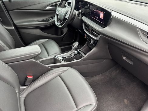 Used 2024 Buick Encore GX Sport Touring image 19