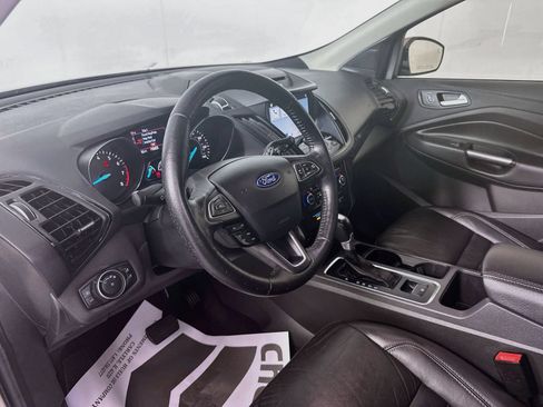 Used 2017 Ford Escape Titanium FWD image 9