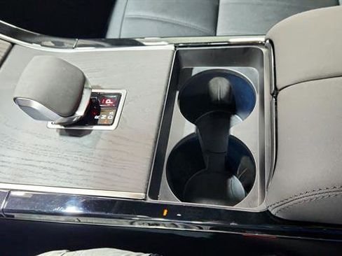 Used 2024 Land Rover Range Rover Evoque Dynamic SE image 16