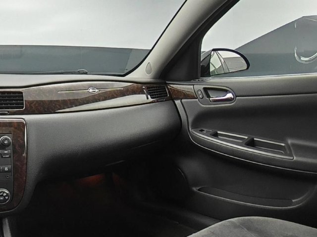 Used 2014 Chevrolet Impala LT w/ LT Sunroof Package FWD image 25