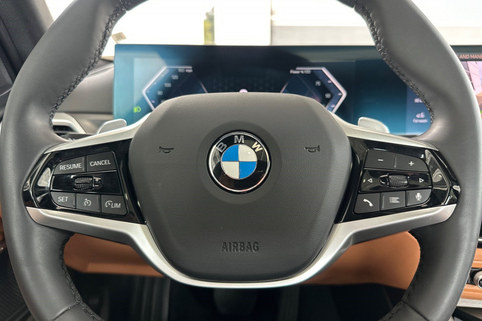 Used 2025 BMW 330i xDrive Sedan w/ Premium Package AWD/4WD image 29