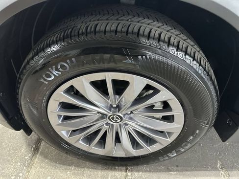 Certified 2026 MAZDA CX-90 3.3 Turbo w/ Select Package AWD/4WD image 23