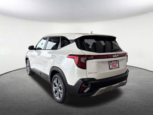 Used 2026 Kia Seltos LX AWD/4WD image 3