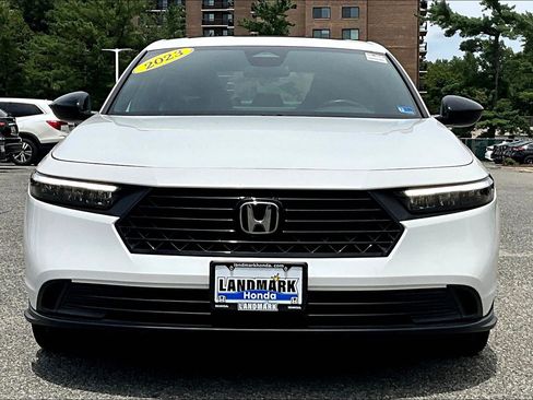 Used 2023 Honda Accord Sport image 3
