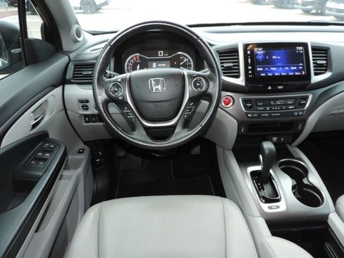 Used 2017 Honda Ridgeline RTL-T image 22