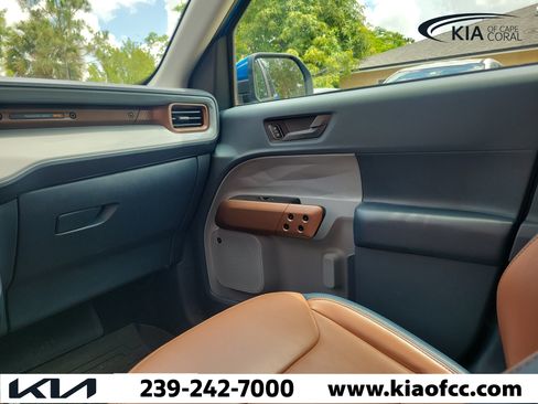 Used 2022 Ford Maverick Lariat w/ Lariat Luxury Package AWD/4WD image 17