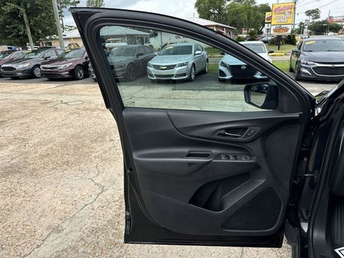 Used 2019 Chevrolet Equinox LT AWD/4WD image 12