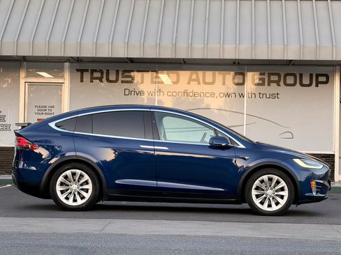 Used 2016 Tesla Model X 75D AWD/4WD image 5