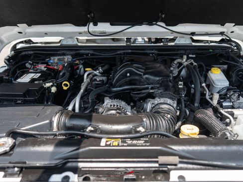 Used 2017 Jeep Wrangler Unlimited Rubicon AWD/4WD image 44