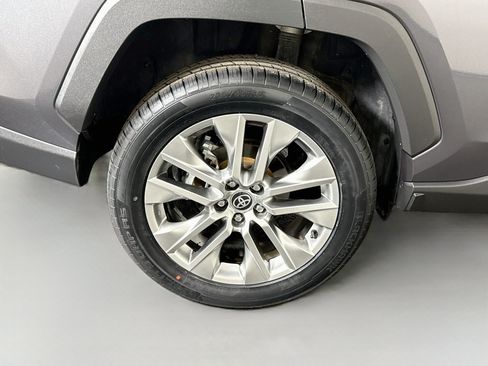 Used 2023 Toyota RAV4 XLE Premium FWD image 33
