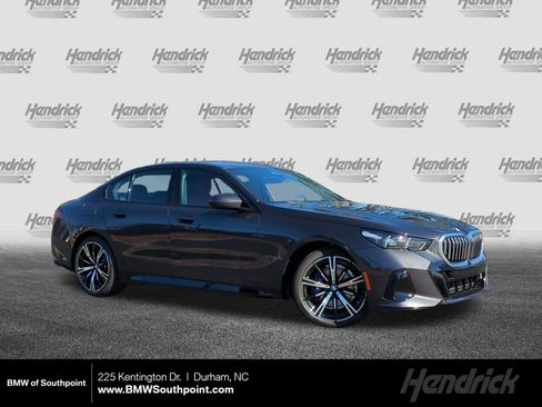 New 2026 BMW 530i xDrive w/ M Sport Package image 1
