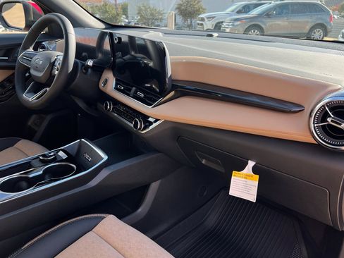 New 2026 Chevrolet Equinox ACTIV image 25