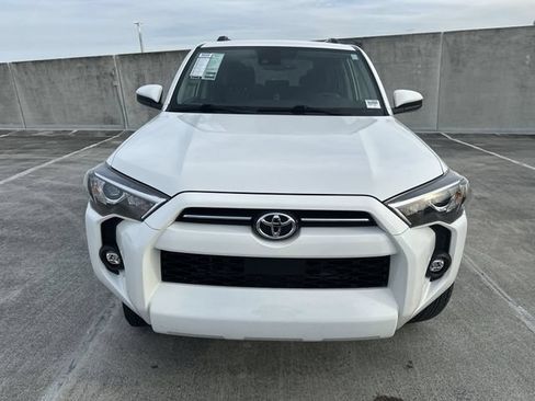 Used 2023 Toyota 4Runner SR5 AWD/4WD image 15