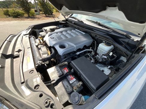 Used 2016 Toyota Land Cruiser image 57