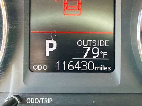 Used 2018 Toyota Corolla LE image 36