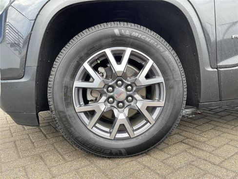 Used 2020 GMC Acadia SLT AWD/4WD image 10