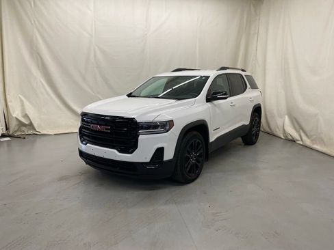 Used 2023 GMC Acadia SLE w/ Infotainment Package AWD/4WD image 2