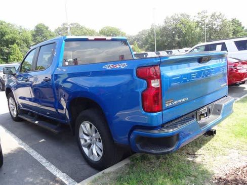 Used 2022 Chevrolet Silverado 1500 Custom AWD/4WD image 5