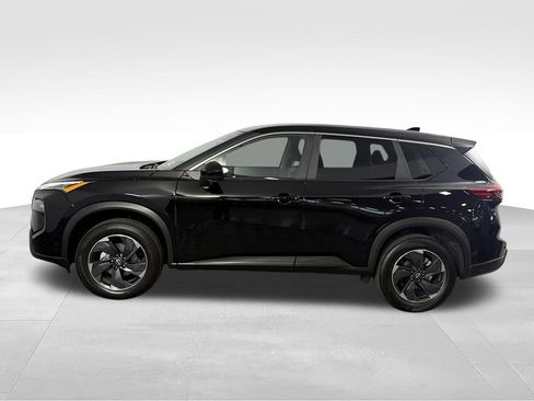 Used 2025 Nissan Rogue SV FWD image 9
