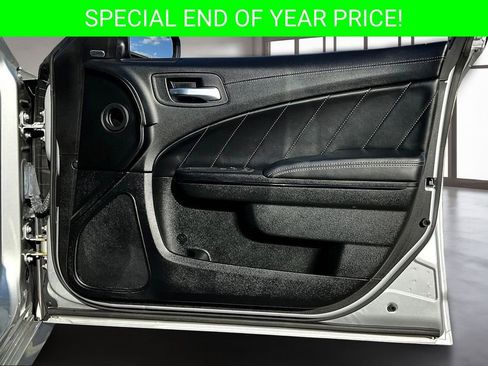 Used 2022 Dodge Charger Scat Pack w/ Daytona Edition Group image 27