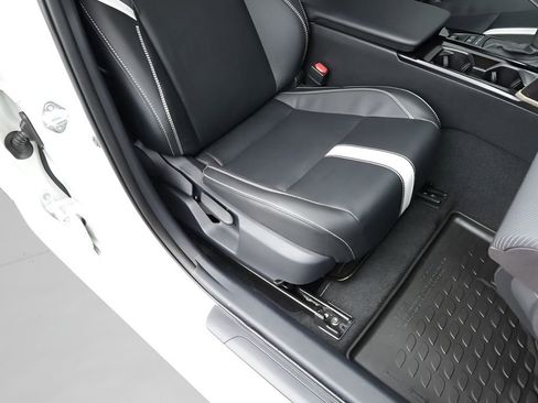 Certified 2025 Toyota Camry SE w/ Convenience Package FWD image 24