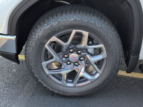New 2026 GMC Sierra 1500 SLT w/ SLT Premium Plus Package AWD/4WD image 12