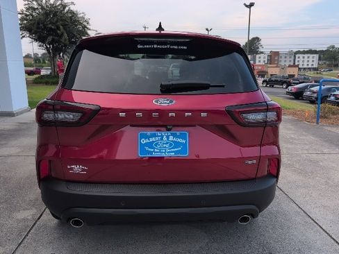 Used 2025 Ford Escape ST-Line w/ Equipment Group 301A image 6