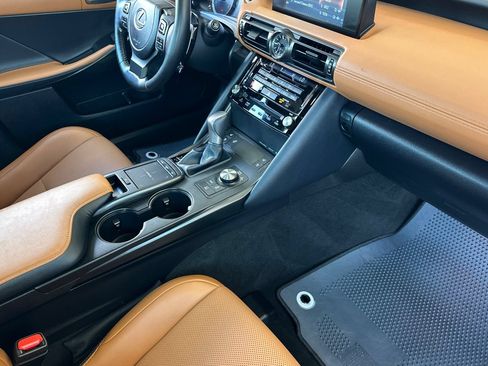Used 2023 Lexus IS 300 w/ Comfort Package RWD image 12
