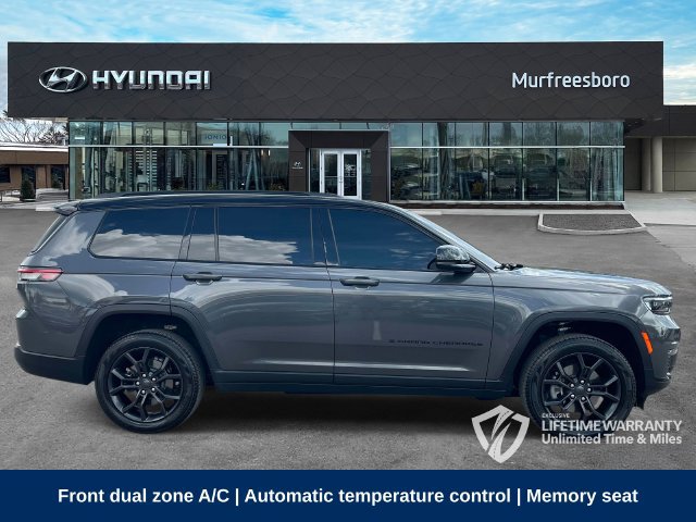 Used 2025 Jeep Grand Cherokee L Limited AWD/4WD image 4