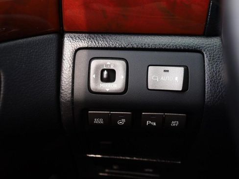 Used 2012 Lexus LS 460 w/ Comfort Pkg RWD image 23