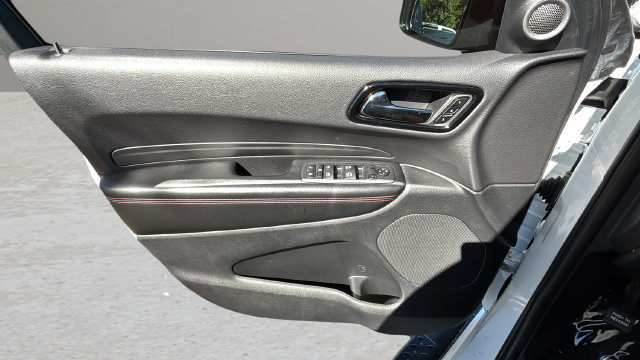 Used 2025 Dodge Durango GT AWD/4WD image 17
