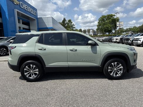 New 2026 Chevrolet Equinox LT w/ Safety and Technology Package FWD image 2