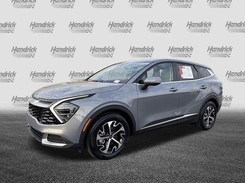 Used 2025 Kia Sportage EX image 5