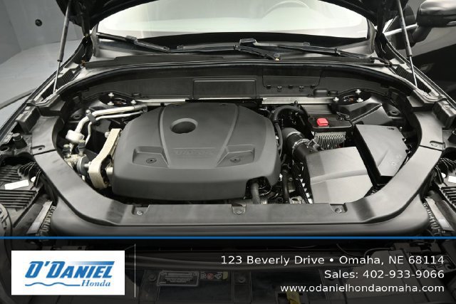 Used 2021 Volvo XC60 T5 Momentum AWD/4WD image 45