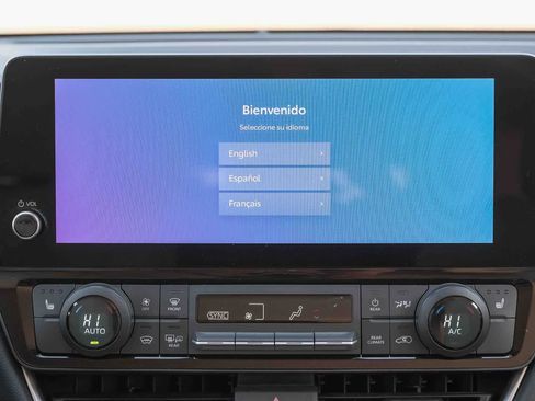 Certified 2024 Toyota Grand Highlander FWD image 16