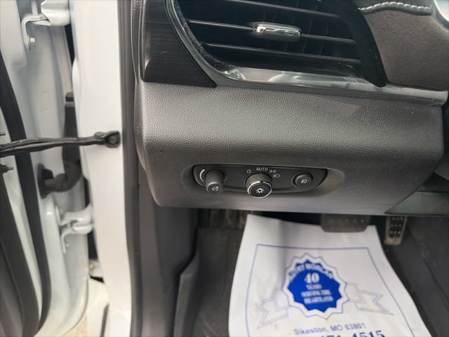 Used 2021 Chevrolet Traverse High Country w/ LPO, Floor Liner Package FWD image 18
