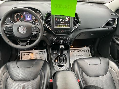 Used 2023 Jeep Cherokee Altitude Lux image 10