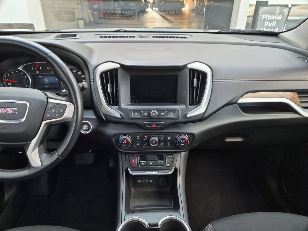 Used 2021 GMC Terrain SLE w/ Driver Convenience Package AWD/4WD image 14