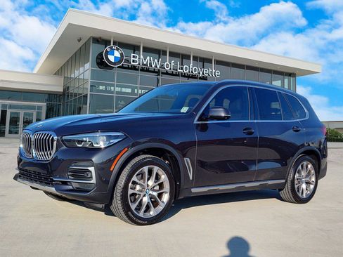 Used 2022 BMW X5 xDrive40i w/ Parking Assistance Package image 1
