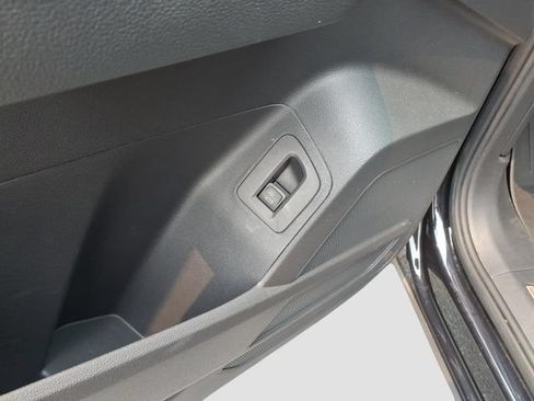 Used 2023 Volkswagen Atlas SEL AWD/4WD image 25