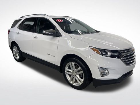 Used 2018 Chevrolet Equinox Premier FWD image 12