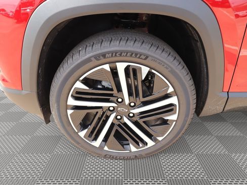 New 2026 Chevrolet Equinox RS w/ Convenience Package III FWD image 17