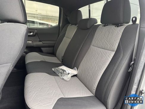 Used 2023 Toyota Tacoma TRD Off-Road image 9