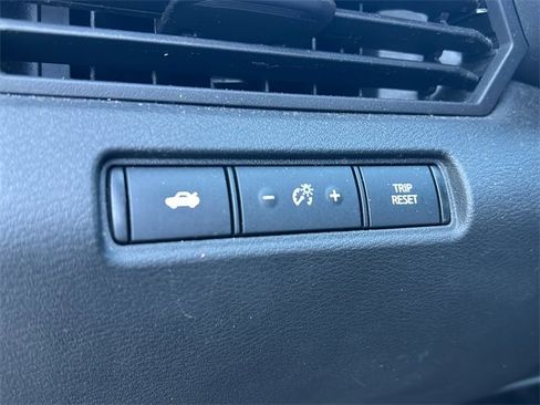 Used 2023 Nissan Altima 2.5 SV image 21