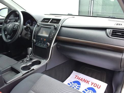 Used 2016 Toyota Camry LE FWD image 10